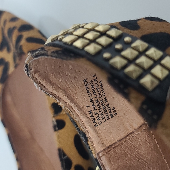 Steve Madden Eavan Size 7 Leopard Cheetah Print Flats - Picture 6 of 6